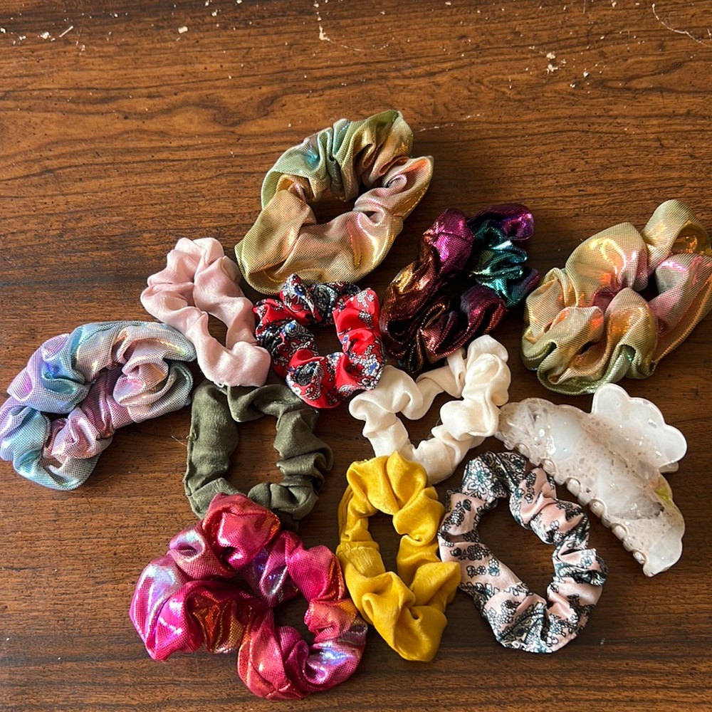 Hair accessories lot